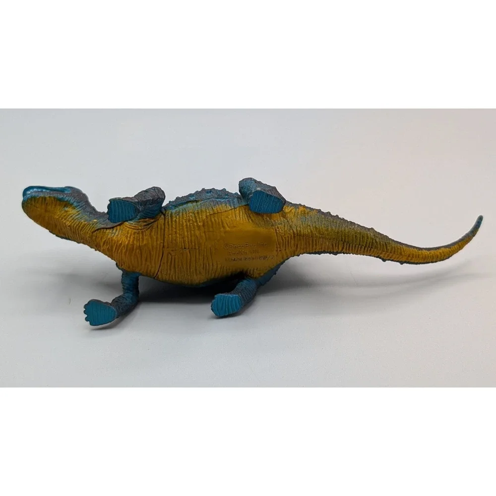 N/A lot dinosaur